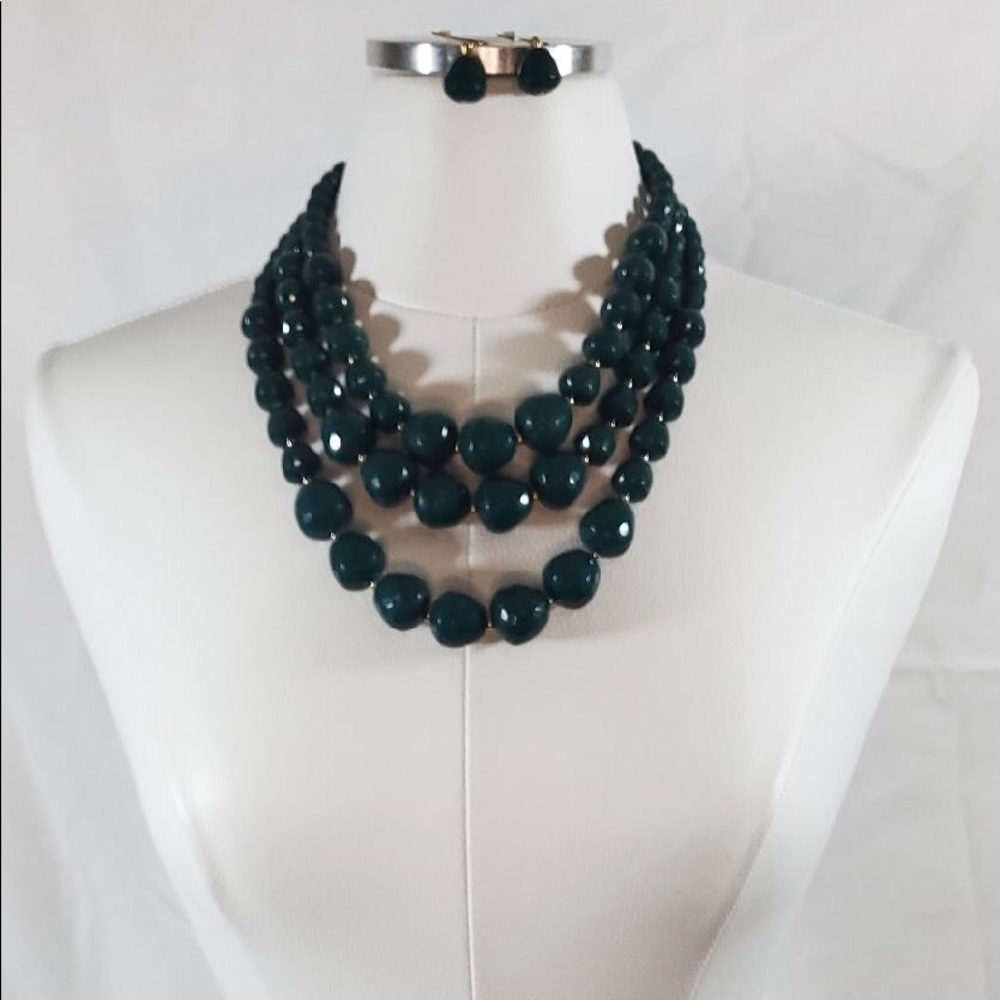 Green bead multi-chain necklace set